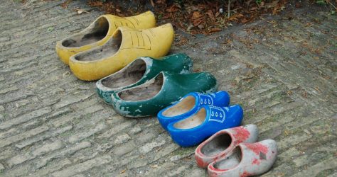 1220266_55631329_family_clogs_stock_xchng_royalty_free